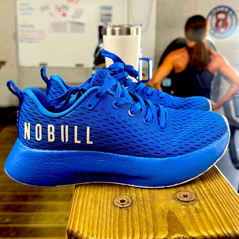 Worn one time at the CrossFit Games. In excellent condition!